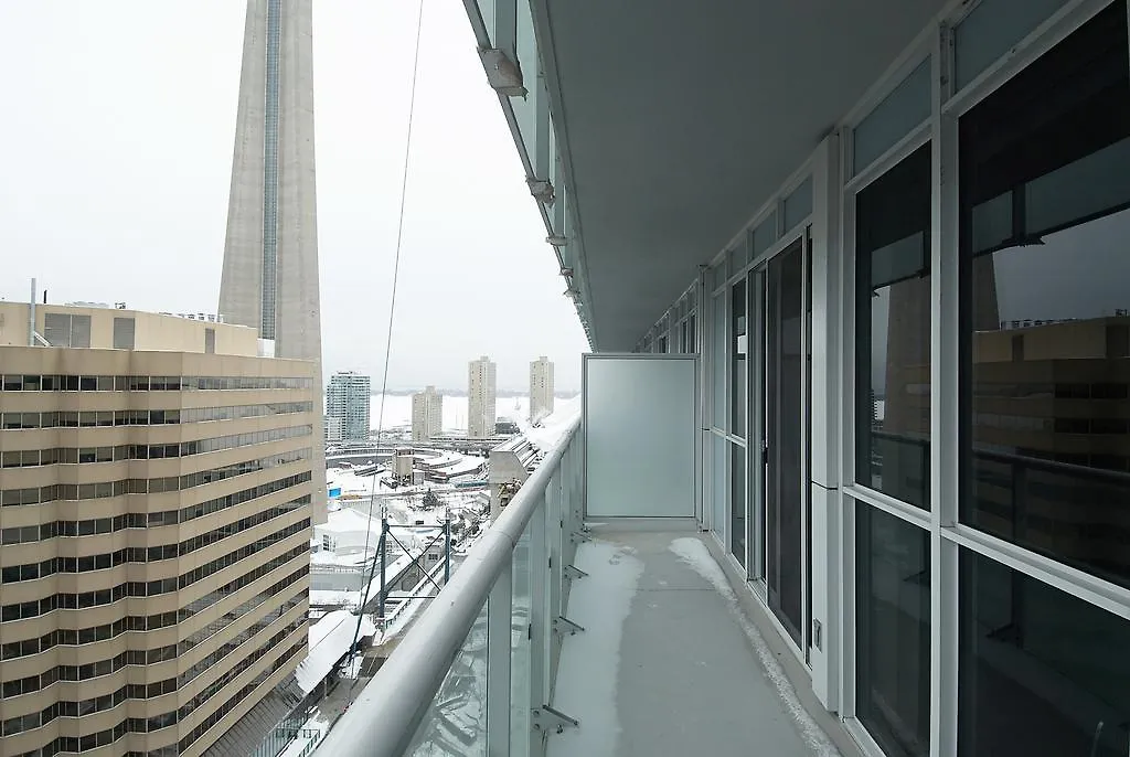 Apartment Whitehall Suites - Front Street Canada
