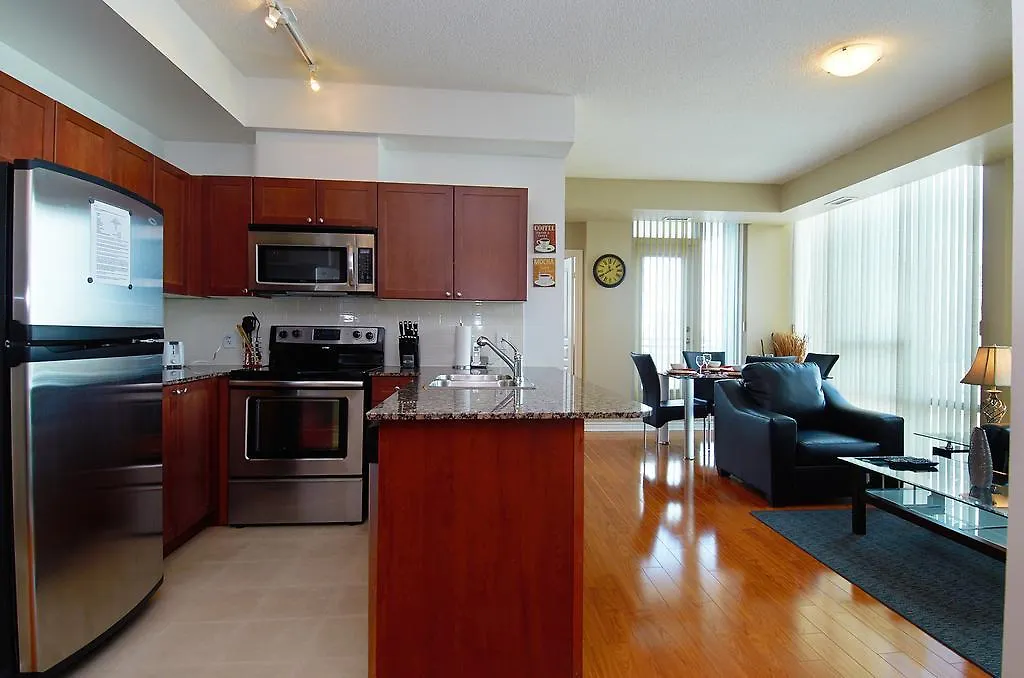 Whitehall Suites - Front Street